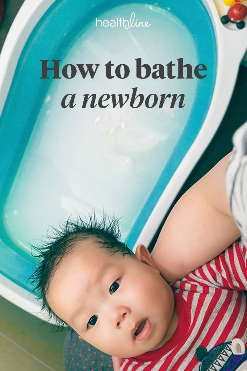 how to give newborn first sponge bath