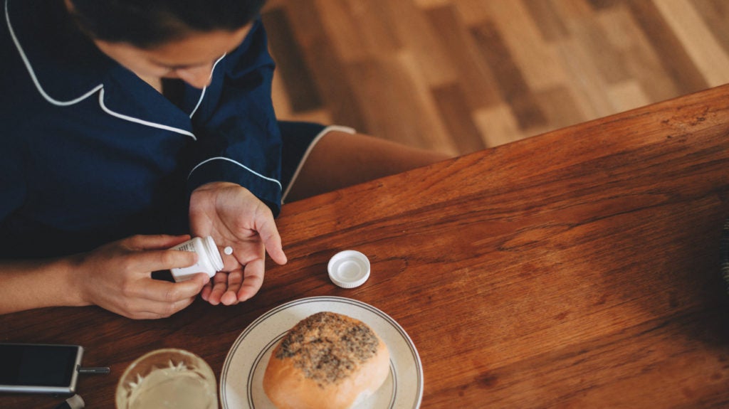 Acetaminophen and Ibuprofen Can you Mix Tylenol and Advil?