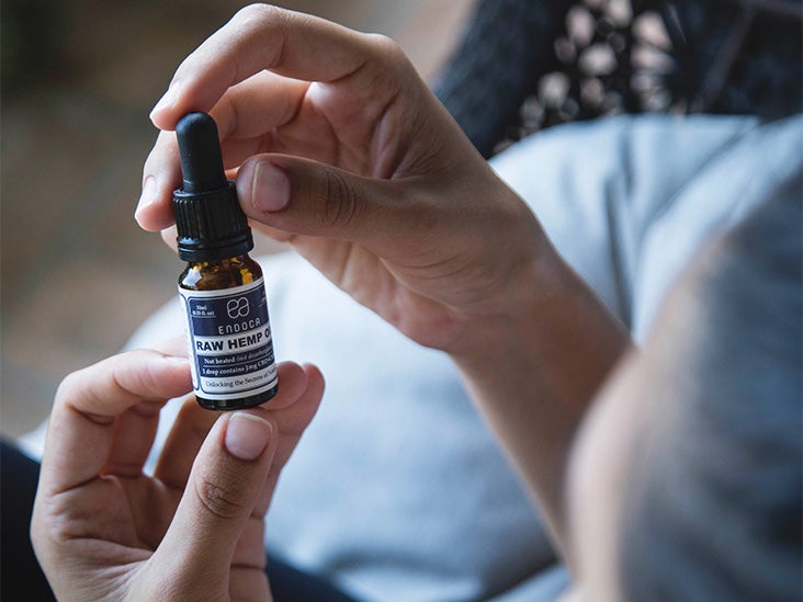 11 Best Hemp Oils and How to Choose the Right One for You