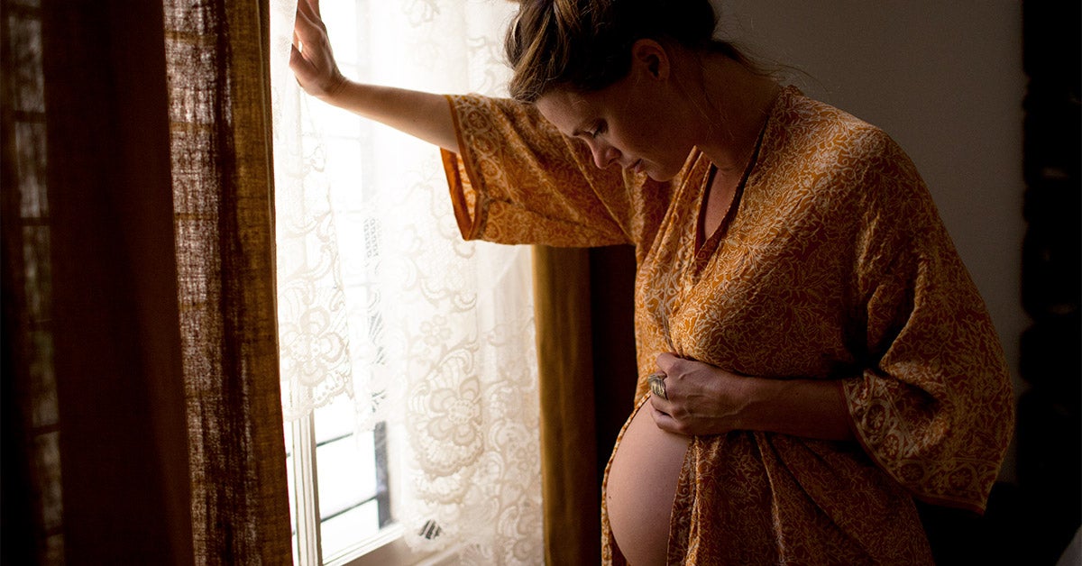 Natural Child Birth: What to Expect, Risks, &