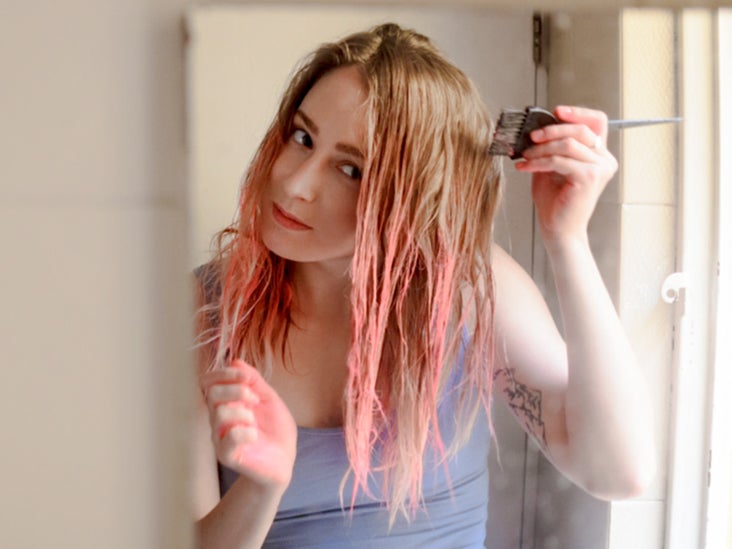how to remove direct dye from hair