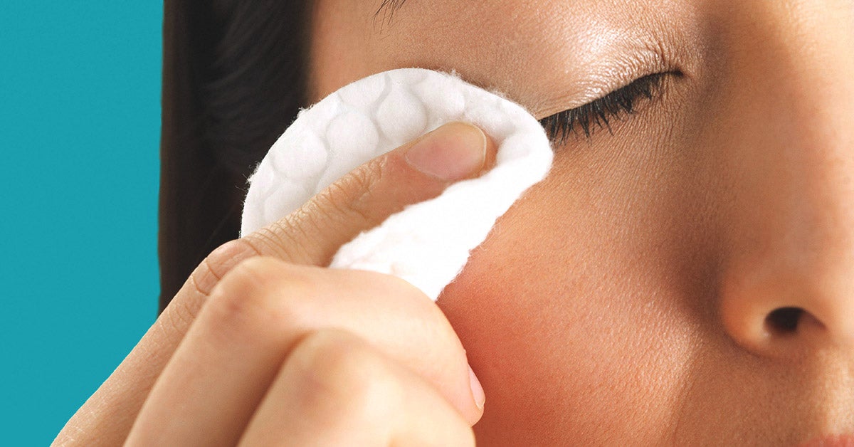 Eyelid Scrub Uses, Blepharitis Treatments, and How to Make Your Own