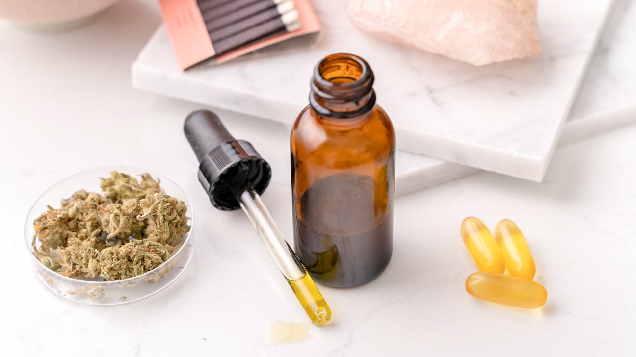 Case Study Looks at CBD Oil on One Woman's Lung Cancer: What to Know