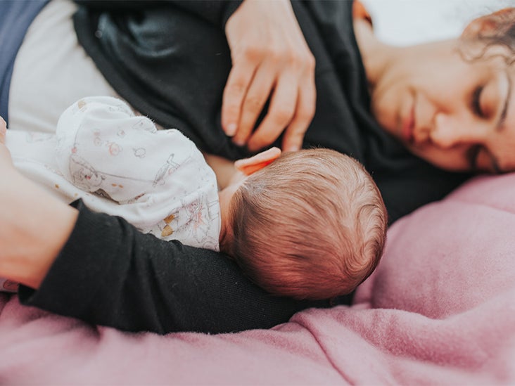 14 Common Breastfeeding Problems (and Solutions)