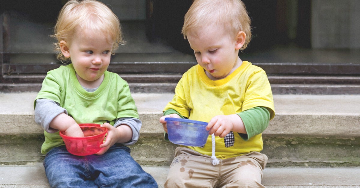 5080 Twins_eating 1200x628 Facebook