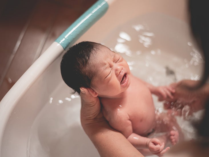 How To Bathe A Newborn Step By, How To Take Bath Without Bathtub