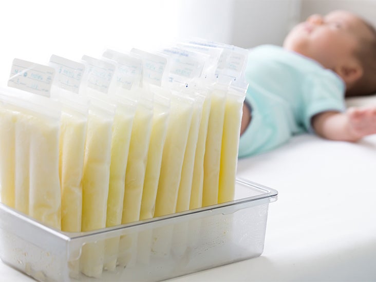 Parents Think It's Safe to Share Breast Milk. Here's Why That Makes Experts Nervous