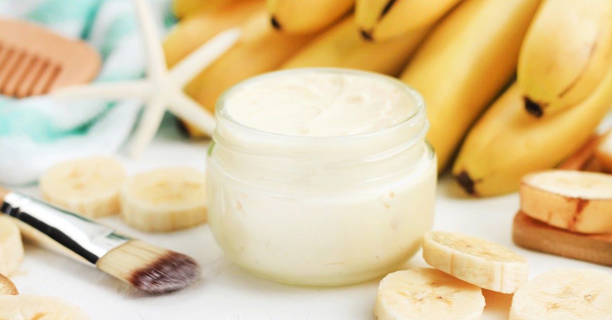 Featured image of post Banana Peel For Acne Marks : Rub banana peel on your face and you can remove acne in just 2 days instead of throwing the peel away the next time you snack on a banana, you might want to keep it and use it.