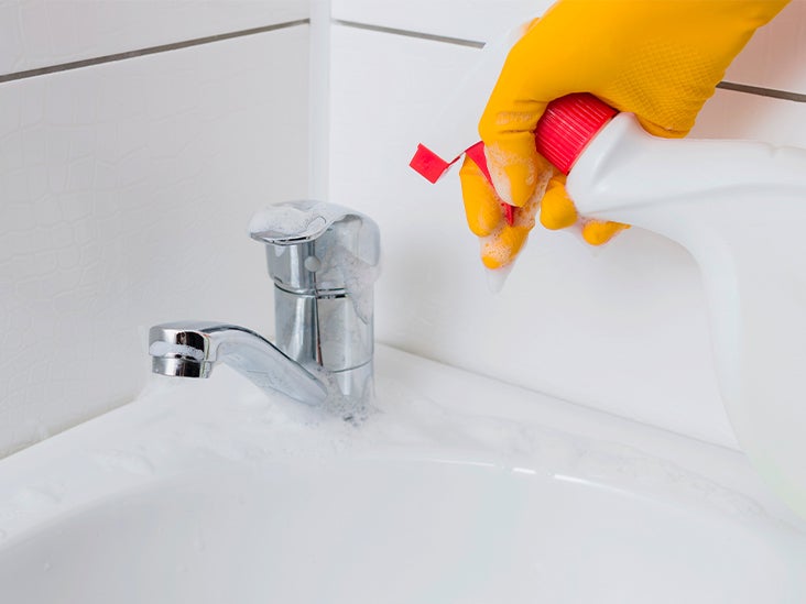Cleaning With Bleach Can Release Harmful Airborne Particles - Can I Use Bleach To Clean Bathroom