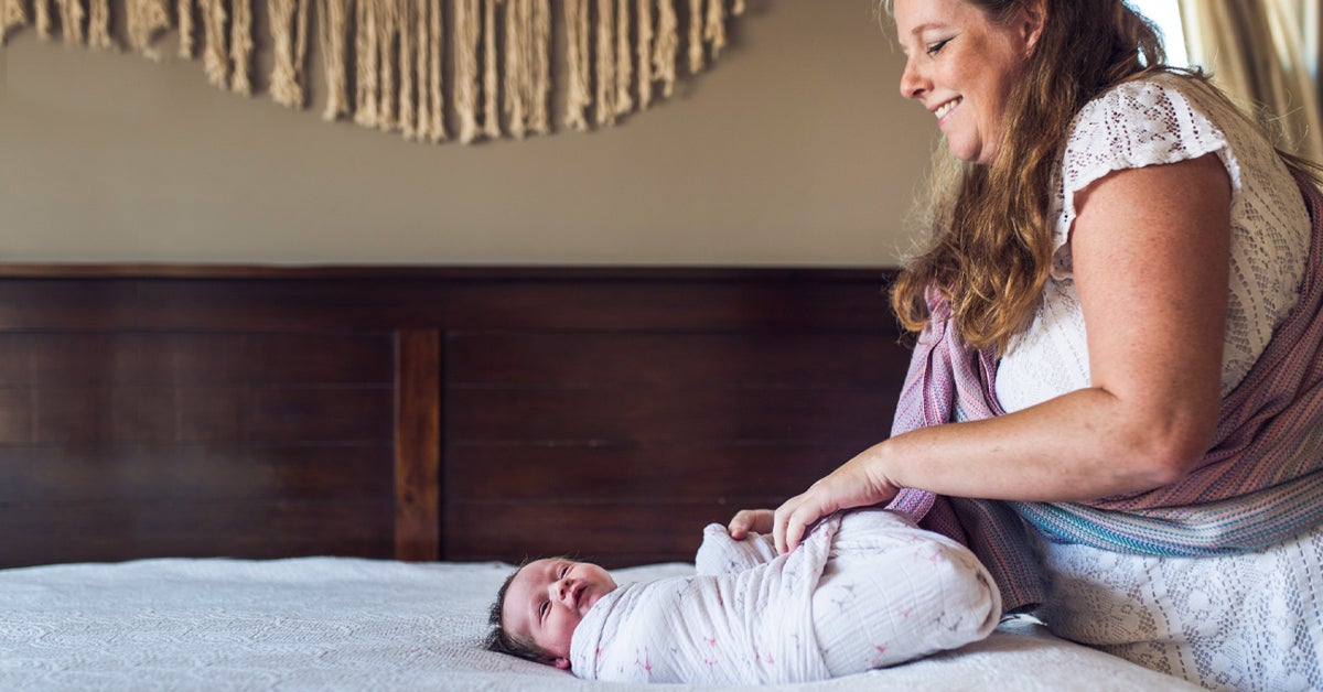 define swaddling clothes