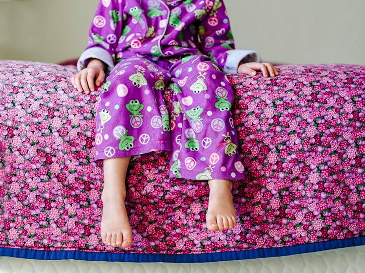732px x 549px - Bedwetting: Causes, Risk Factors, and Treatments