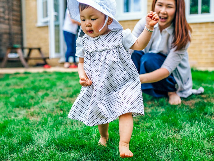 When Do Babies Start Walking?