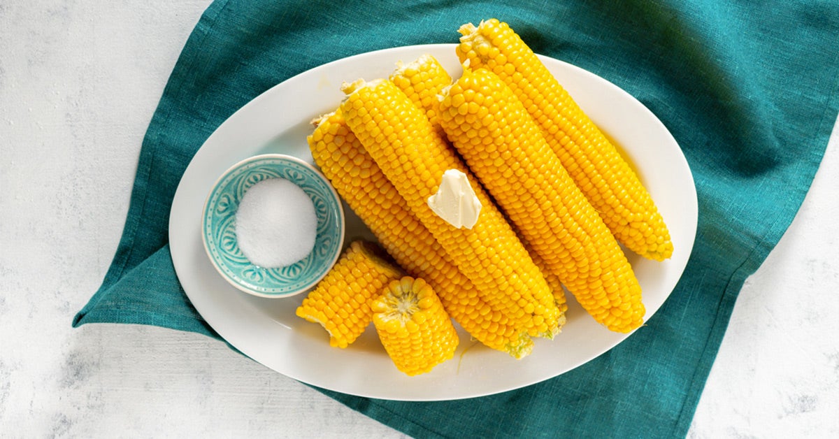 How Long to Boil Corn: On the Cob, Fresh, Husk/No Husk, Frozen