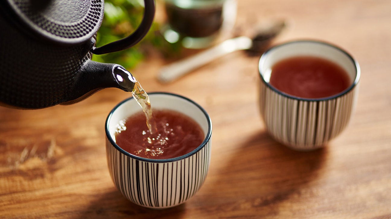 Hot Tea: Benefits, Downsides, and How to Brew