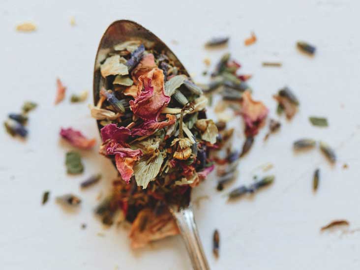 5 Calming Herbs and Spices to Fight Stress and Anxiety