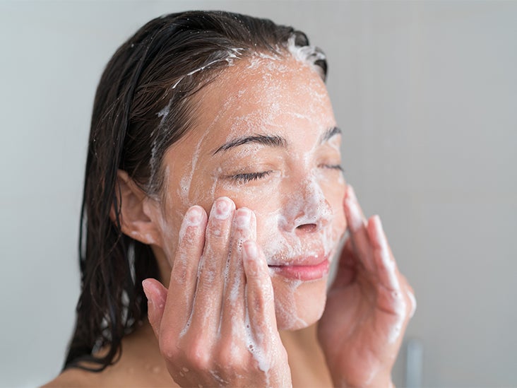 Homemade Facial Scrub: 4 Natural DIY Recipes for Healthier Skin