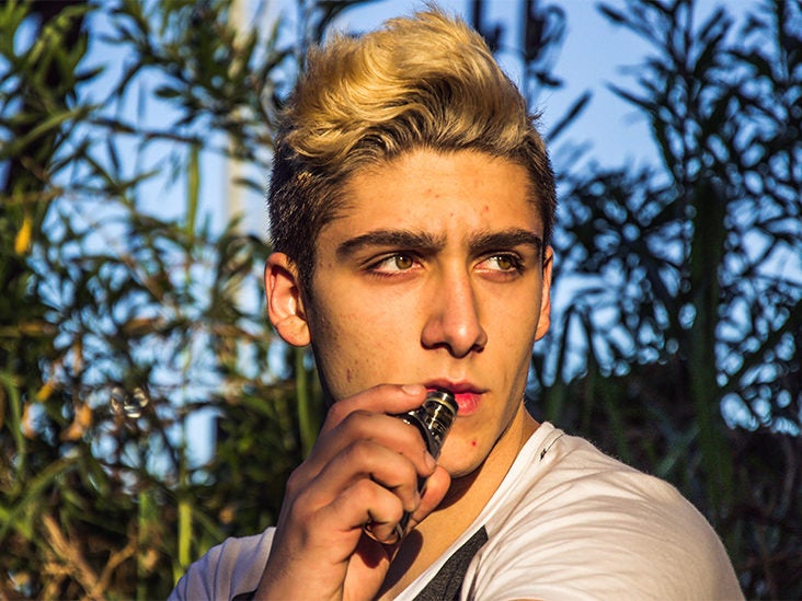 Are E-Cigs Making Teens Dependent on Nicotine?