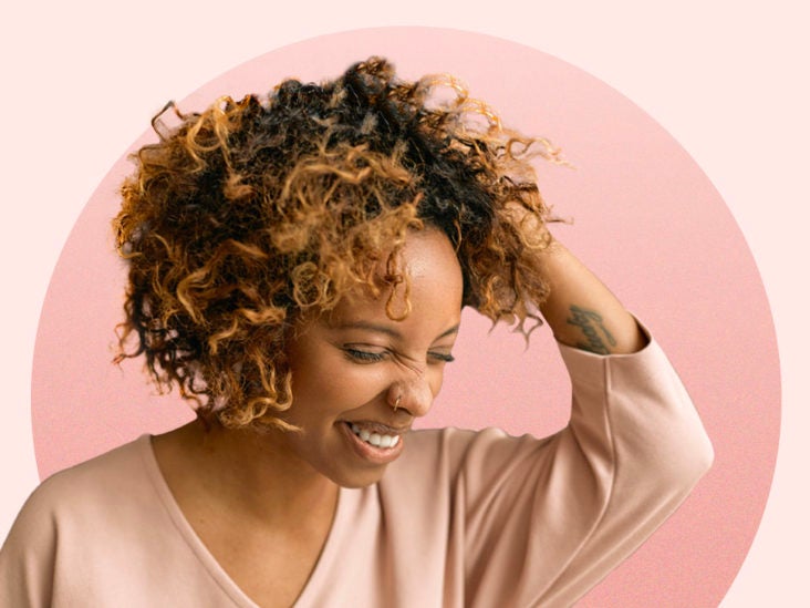 Revive your curly extensions with a moisturizing leave-in 