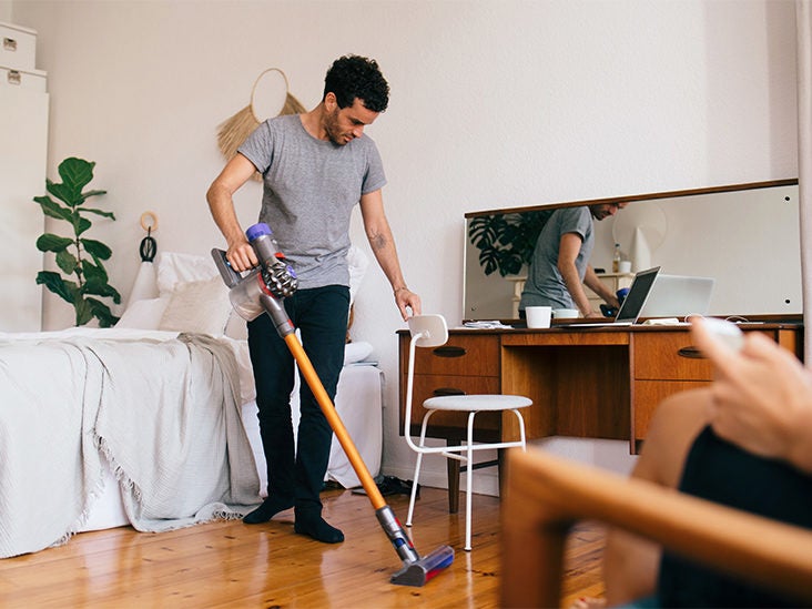 Here Are 5 Ways Spring-Cleaning Can Make You Healthier