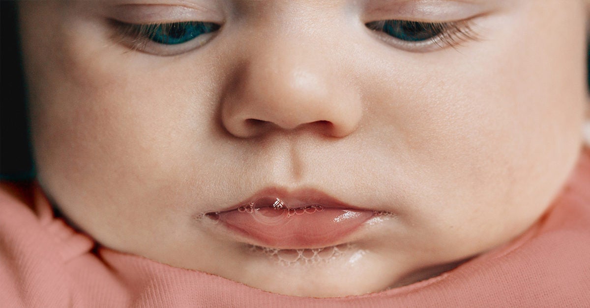 baby spitting milk