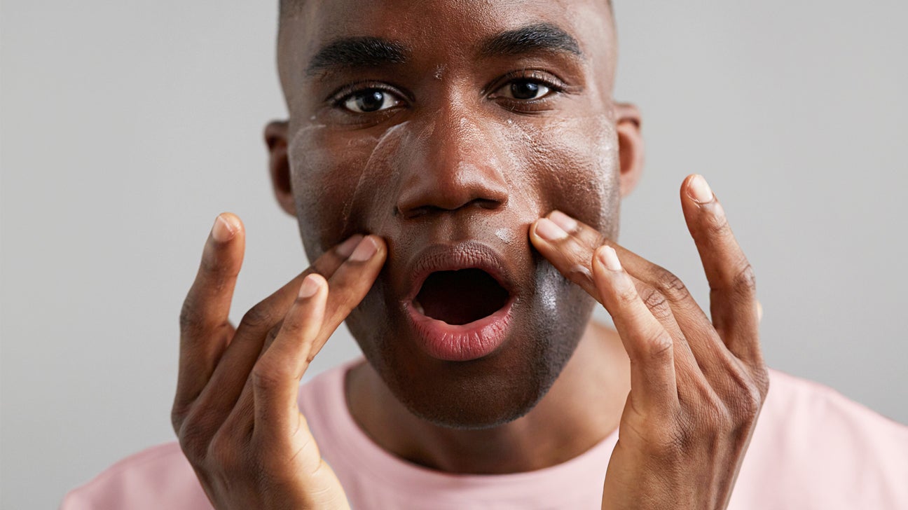 Facial Massage Benefits: 8 Reasons to Do It