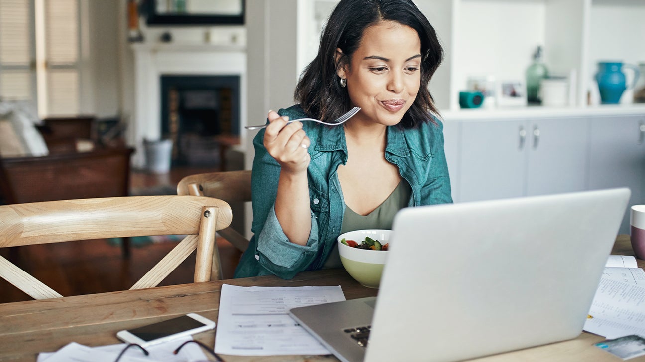 13 Ways to Prevent Stress Eating When You're Stuck at Home
