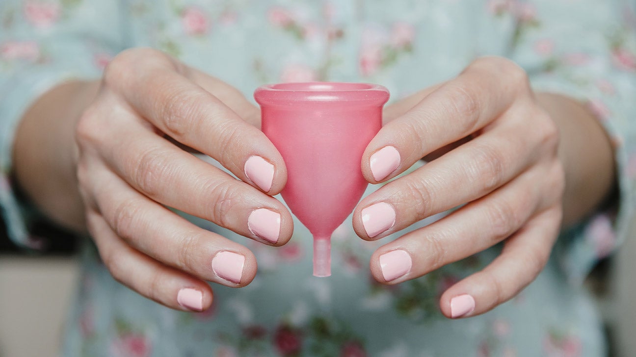 Menstrual cup: what is it? How to use and clean it right