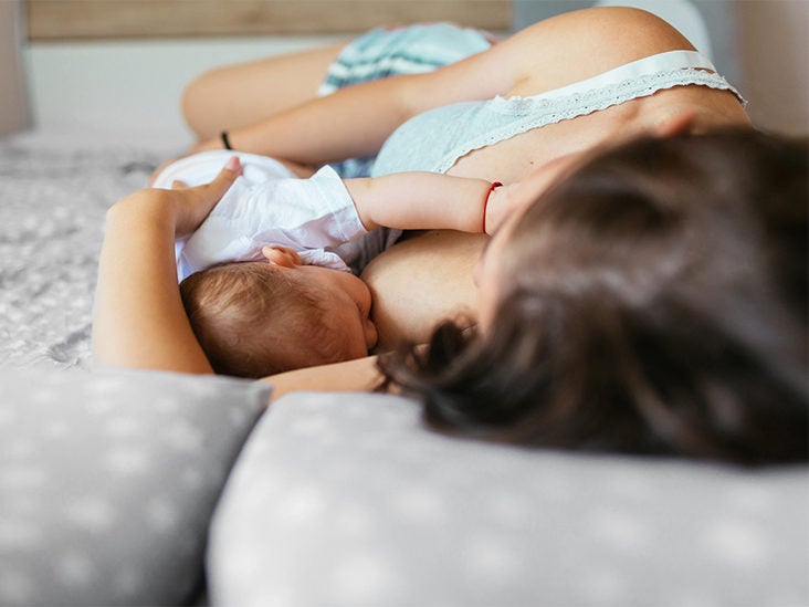 732px x 549px - Nipple Biting During Breastfeeding: Why It Happens and What to Do