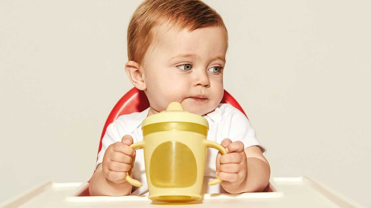 https://post.healthline.com/wp-content/uploads/2020/04/toddler_sippy_cup-1296x728-header.jpg