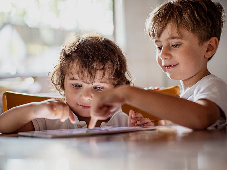 Screen Time Doesn't Hurt Kids' Social Skills, Study Finds