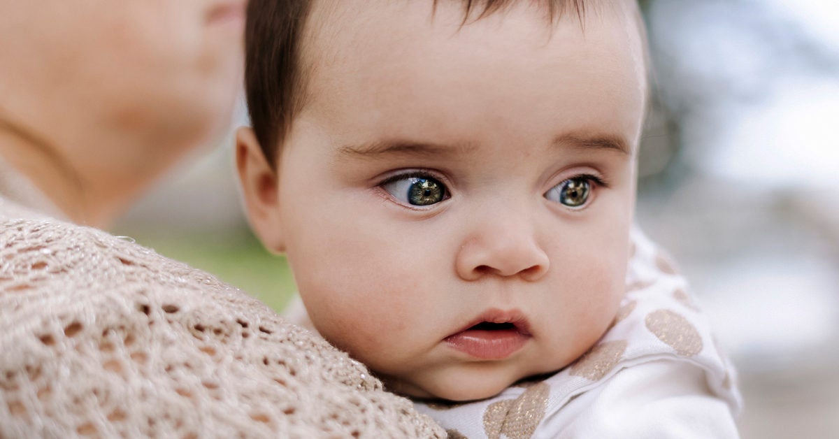 newborn dark grey eyes