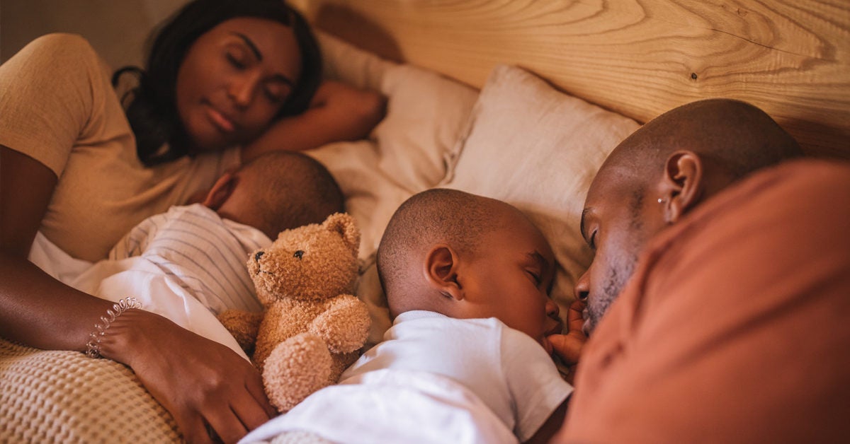 Mother Sleep Bed Sex - Is Co-Sleeping with Toddlers OK? Safety, Benefits, and Drawbacks