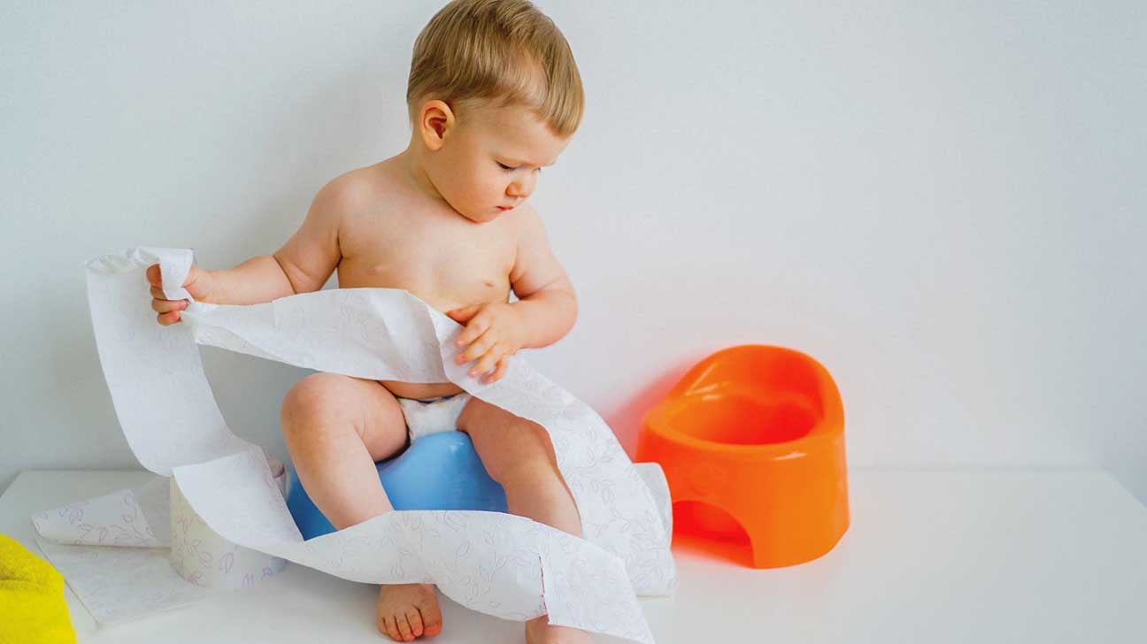 HOW TO TEACH A TODDLER TO WIPE!  Tips to Help Make Potty Training EASY! 