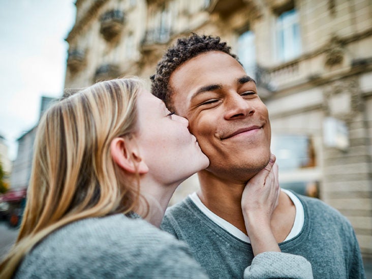 15 Effects Of Love On Your Brain And Body