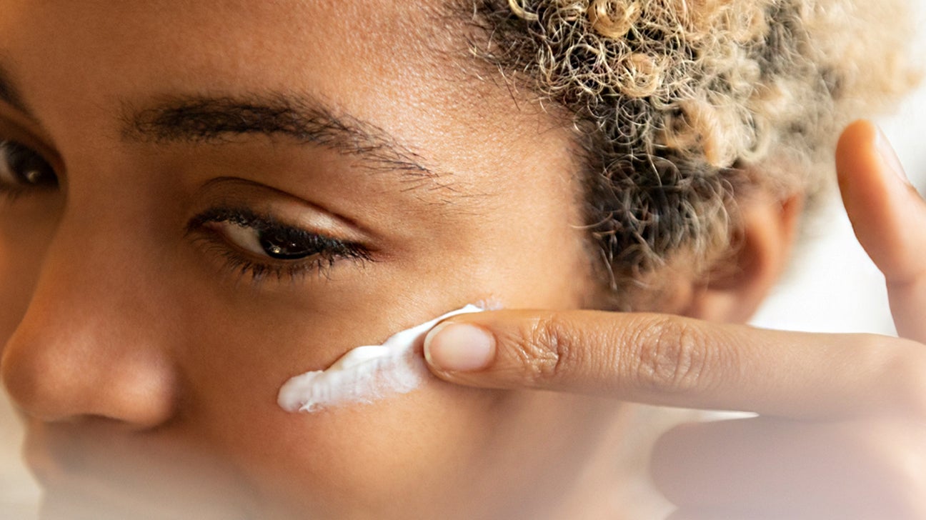 Does moisturizer prevent wrinkles? What you need to know