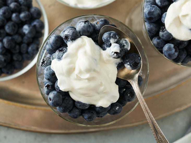 What's the Difference Between Greek and Regular Yogurt?