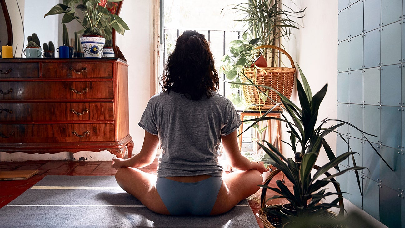 Kundalini Yoga Poses To Help Yogis Become More Aware of Themselves