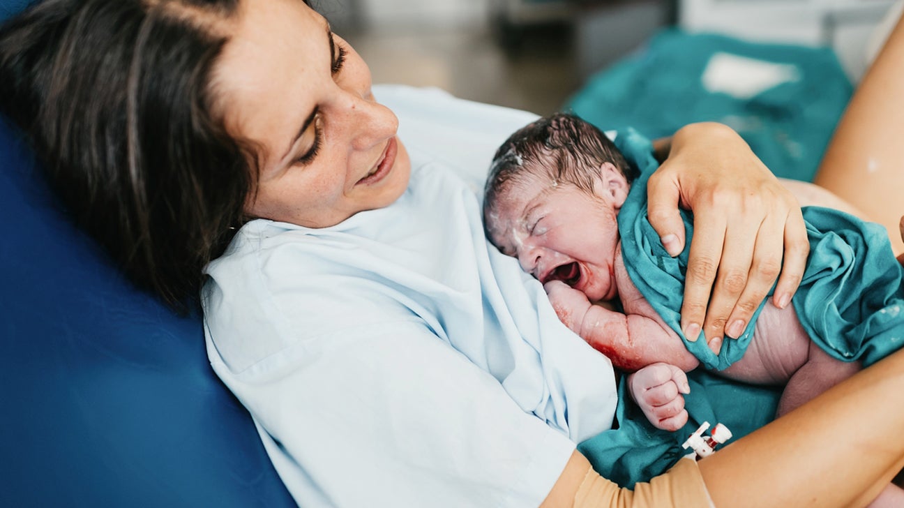 How to Push Baby Out During Childbirth: Tips & What You'll Feel