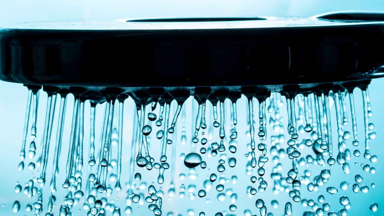 https://post.healthline.com/wp-content/uploads/2020/07/shower_head_and_water_droplets-1296x728-header.jpg