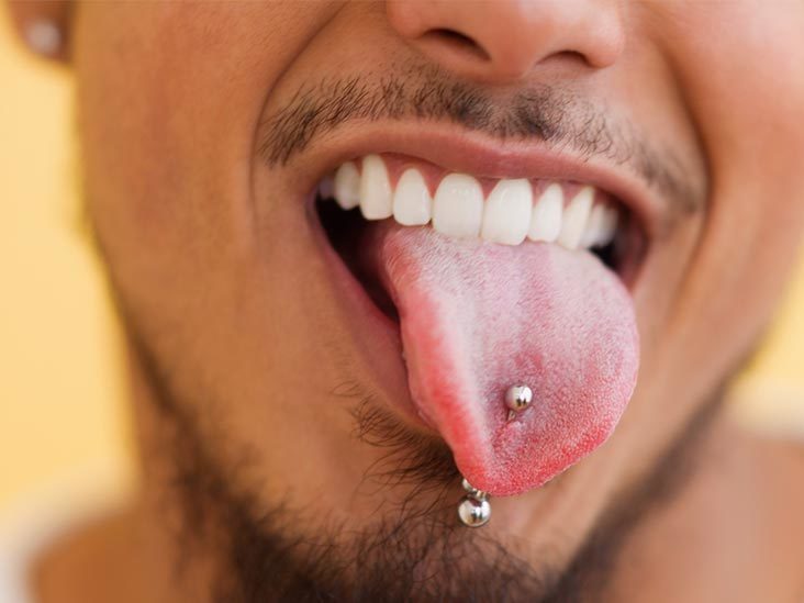Pros and cons of tongue piercings