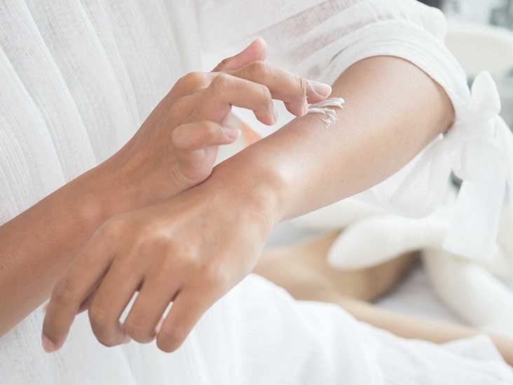 Why Fibromyalgia Causes Skin Rashes — And 7 Tips to Help