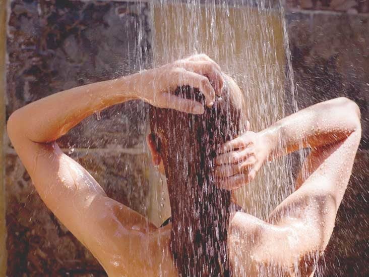 Fatty takes a hot shower without knowing that she was filmed