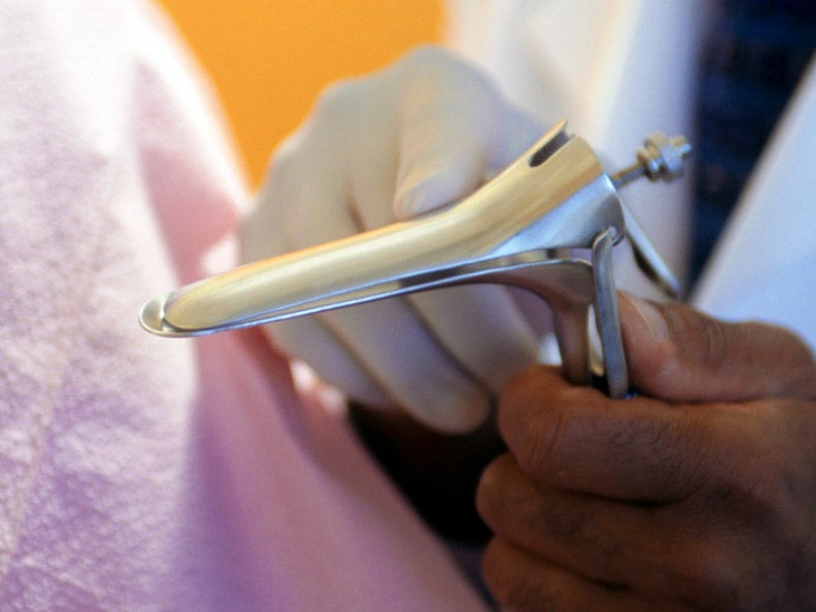 Doctor holding speculum 732x549 thumbnail