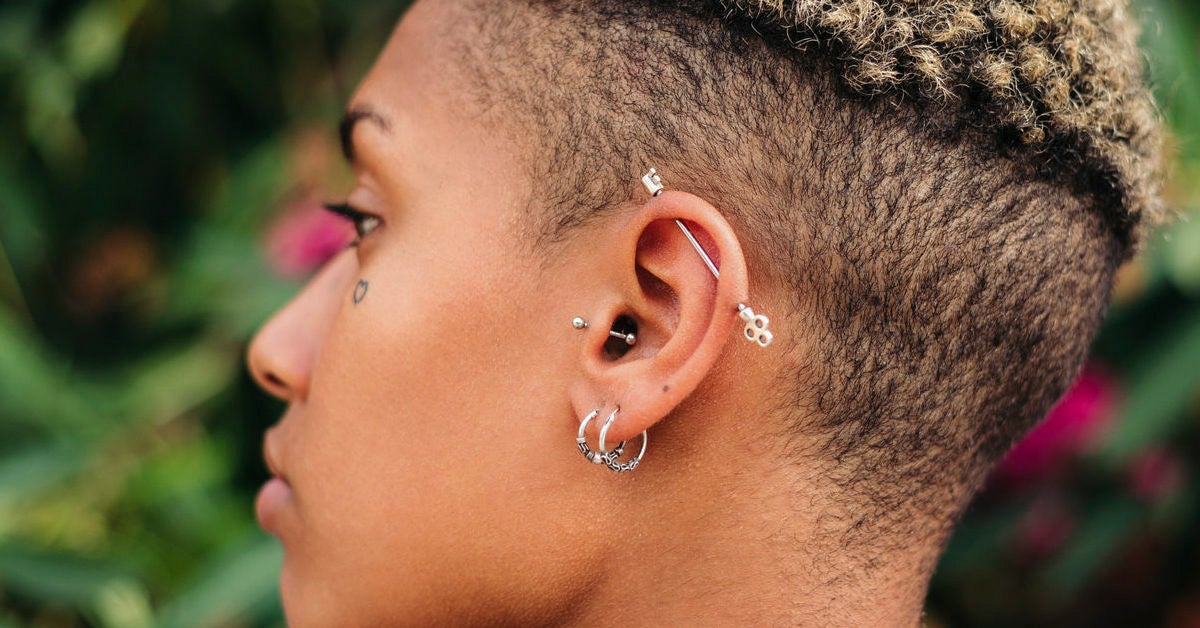 Industrial Piercing Infection: Symptoms 