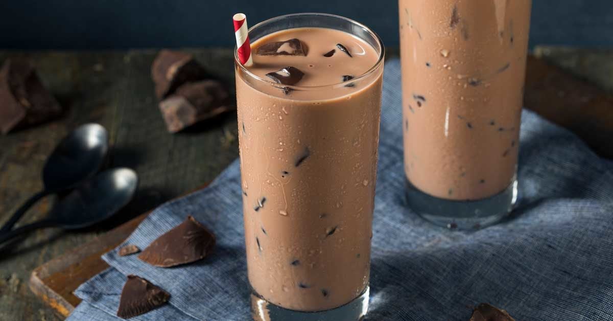 chocolate-milk-nutrition-calories-benefits-and-downsides