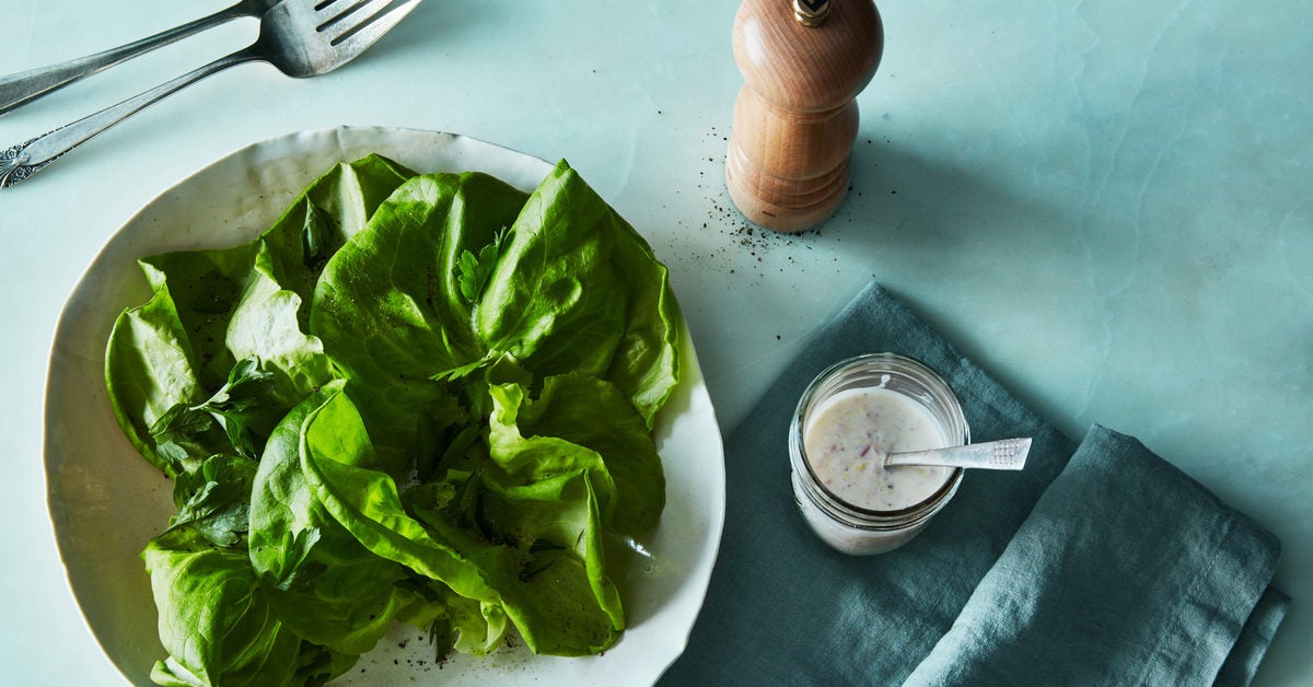 8 Simple and Healthy Salad Dressings
