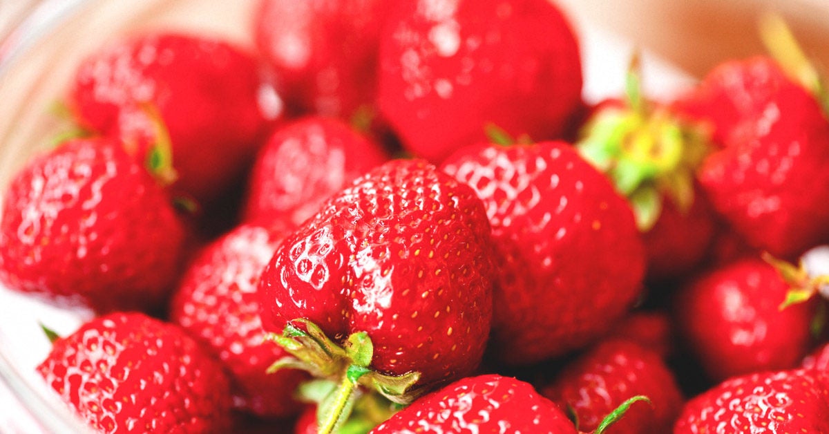 skrivning Flourish petroleum Strawberry Allergy: Symptoms, Management, and More