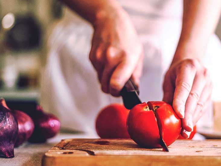 Tomatoes and Psoriasis: Are Nightshades a Bad Idea?