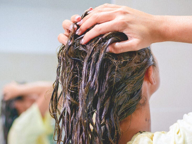 How to Get Rid of Static From Hair: Causes and Quick-Fix Tips