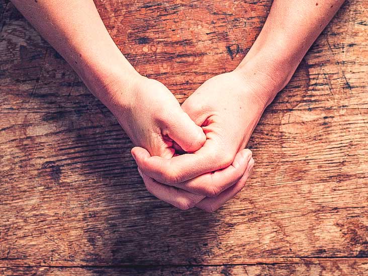 left palm itching reason left palm itching reason